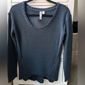 Alya Navy Blue Sweater with Zippers - Small